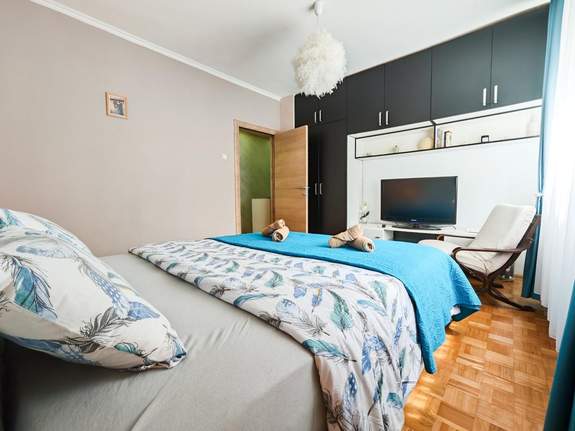Apartman Julija Donji Milanovac Eksteriør bilde